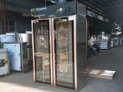 立式熱風(fēng)循環(huán)消毒柜實拍圖