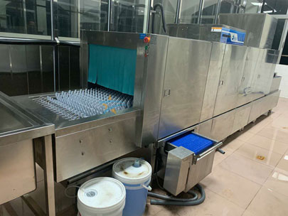 除渣雙缸雙噴淋烘干長(zhǎng)龍洗碗機(jī)實(shí)拍圖