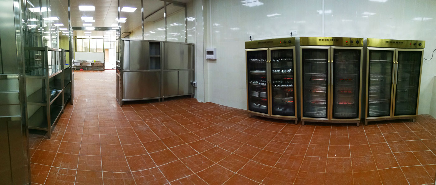 鶴山沙坪第二小學食堂廚房過道